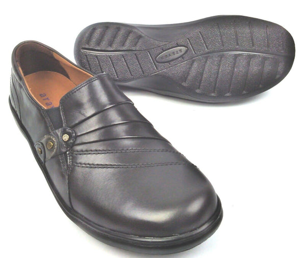Aravon Women's Loafers Slip On Flat Leather Shoes Danielle AR New in Box