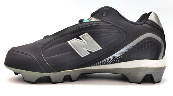 New Balance Women's Soccer Cleats Lace Up Round Toe Football Shoes New in Box
