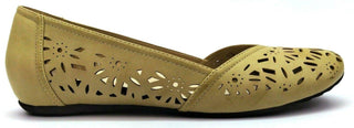 Easy Street Women's Shoes Ballet Flats Charlize Slip On Bone Size 11M New in Box