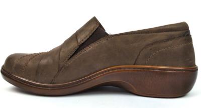 Aravon Women's Loafers Slip On Flat Leather Shoes Danielle AR New in Box