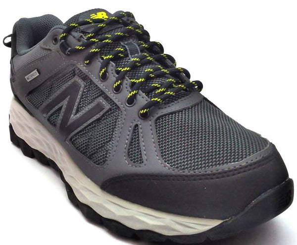 New Balance Men's Fresh Foam Hiking Shoes Waterproof Black Grey White Sz 8.5 EE