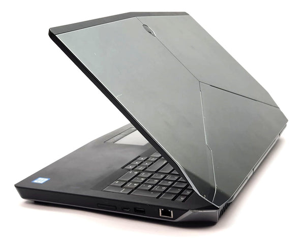 Alienware Laptop 17.3'' Gaming PC Intel Core i7 2.6GHz 16GB 1TB Windows 11